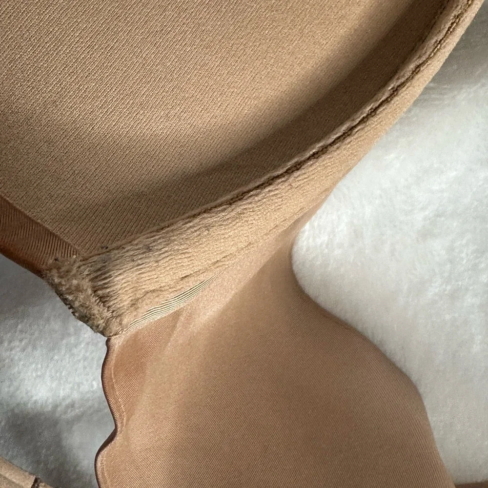 Skims Kim Kardashian ultimate teardrop clay tan nude pushup Bra 36C
